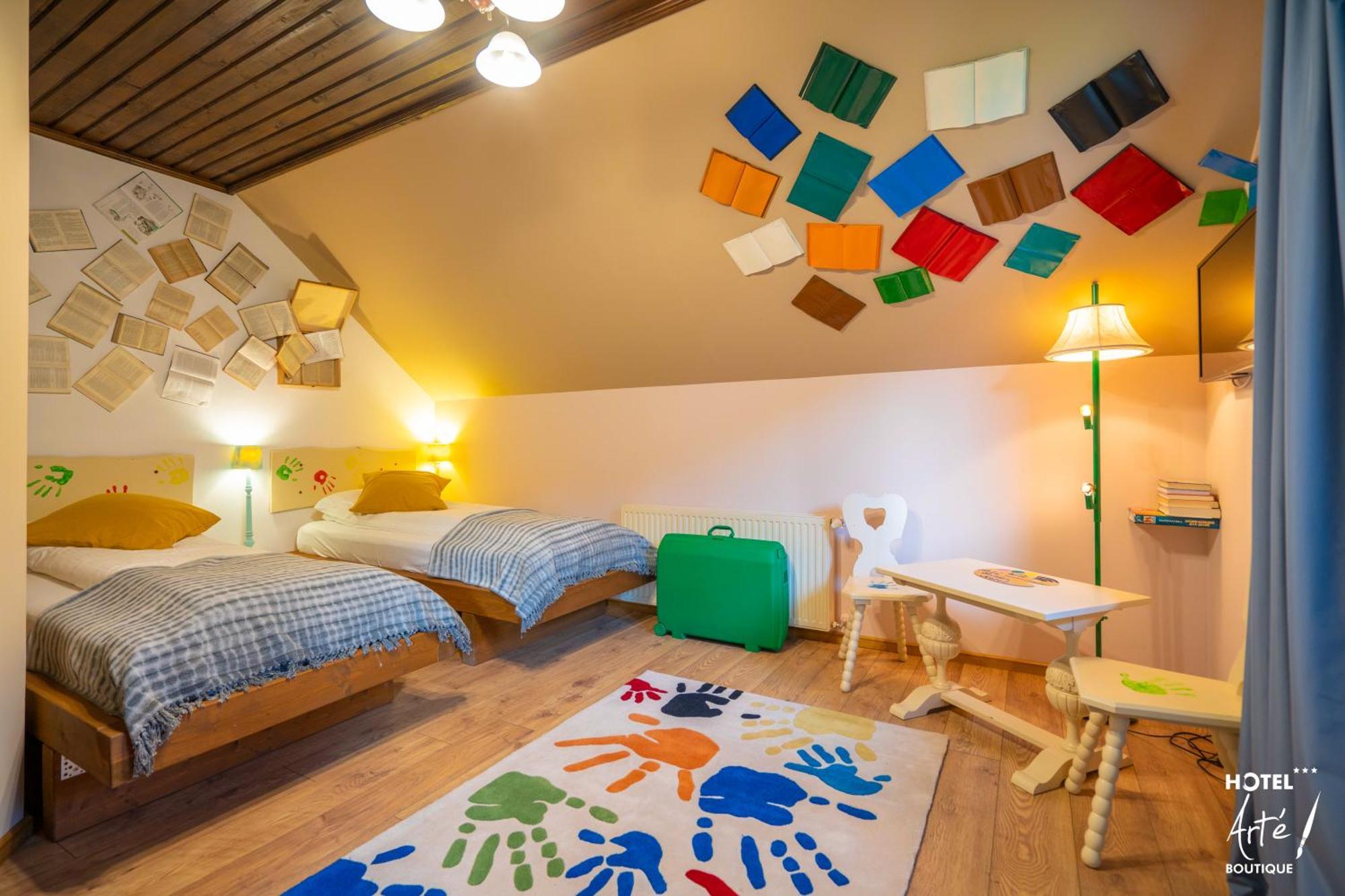 Art'E Boutique Rooms Бэиле-Тушнад Экстерьер фото